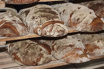 Frisches Bauernbrot aus Niederthai im Ötztal